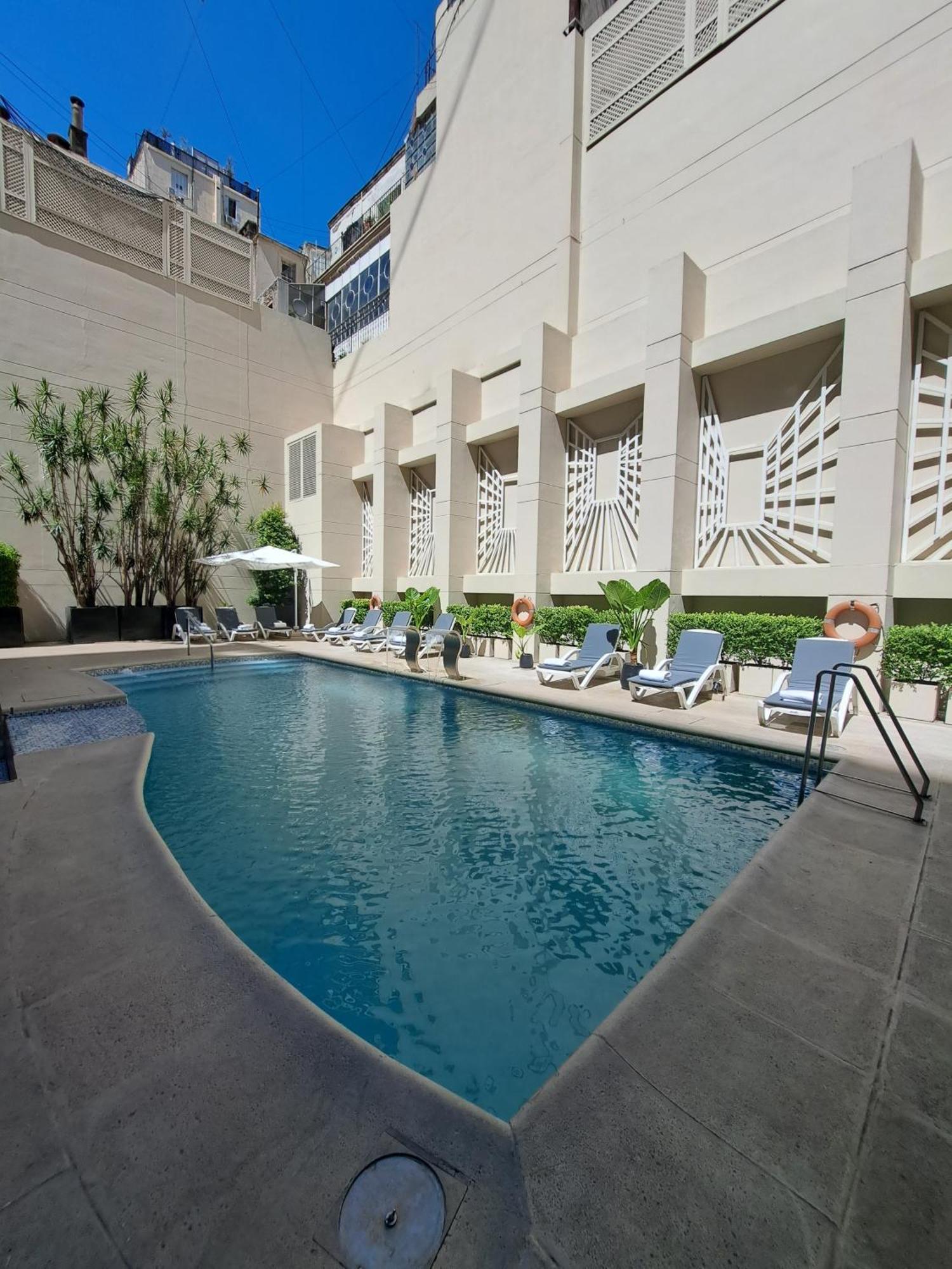 فندق Regal Pacific Puerto Madero بوينس آيرس المظهر الخارجي الصورة The pool at the hotel