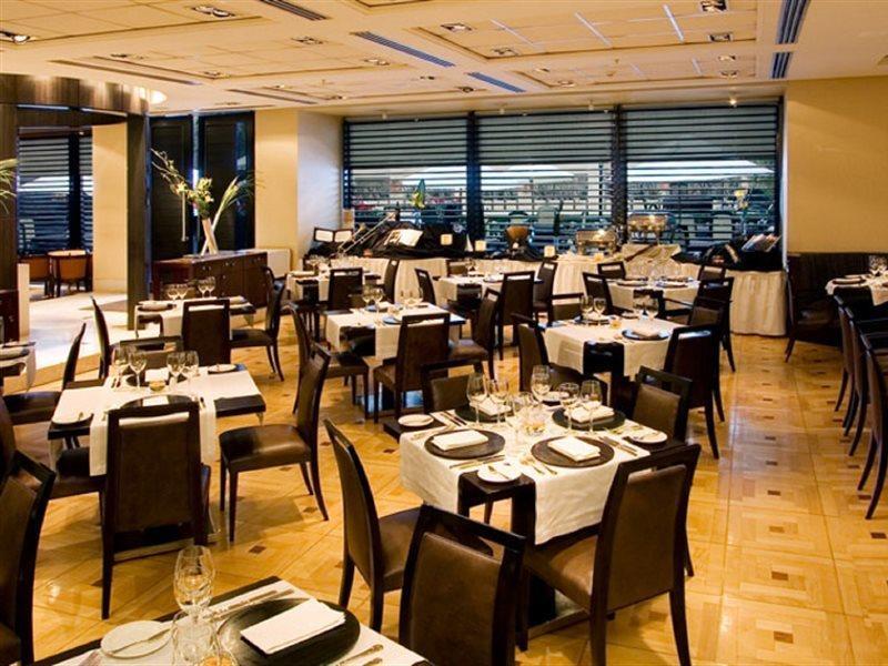 فندق Regal Pacific Puerto Madero بوينس آيرس المظهر الخارجي الصورة The interior of the restaurant