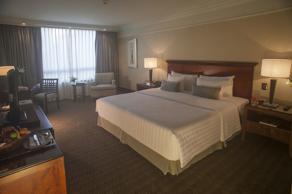 فندق Regal Pacific Puerto Madero بوينس آيرس المظهر الخارجي الصورة A room at the hotel